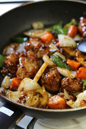 10分でできる本格手料理キット「鶏竜田と野菜の雑穀黒酢あんかけキット」