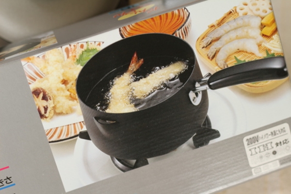 小さな天ぷら鍋　一度に揚げられる量